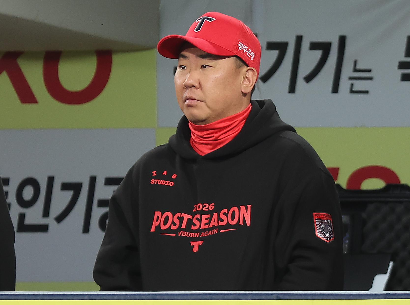 Tigers manager not surprised by opponent's lineup changes in KBO postseason
