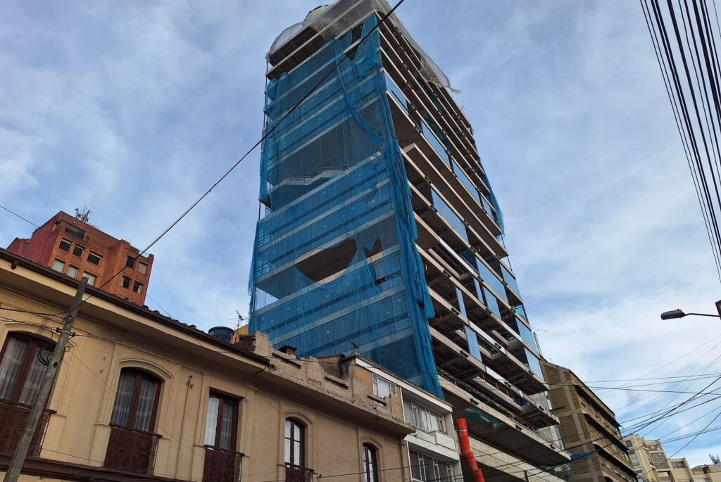 Construction and Housing Drag Down Investment in Colombia, Still 6.9% Below 2019
