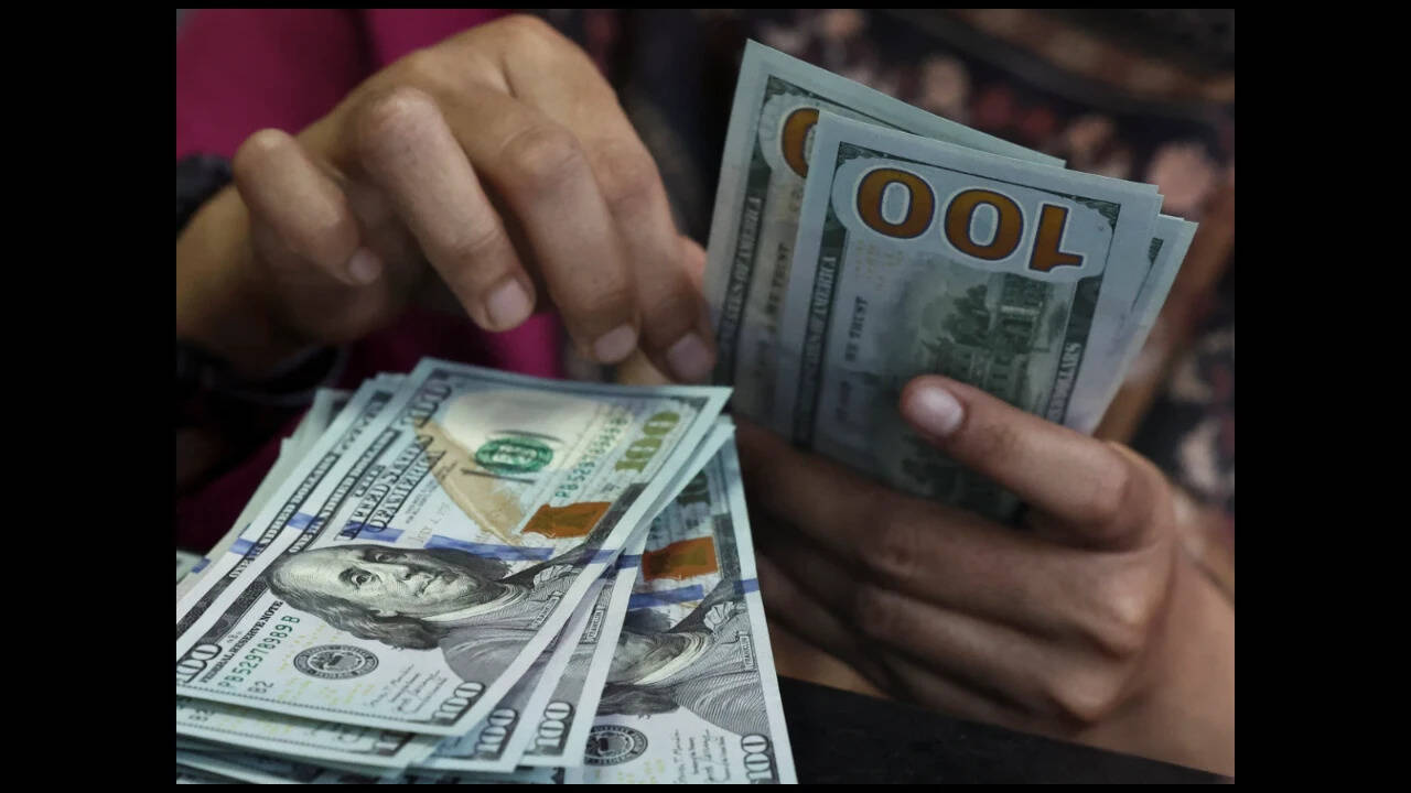 Cleo AI users to receive $15.8 million in refunds over hidden fees, misleading cash promises