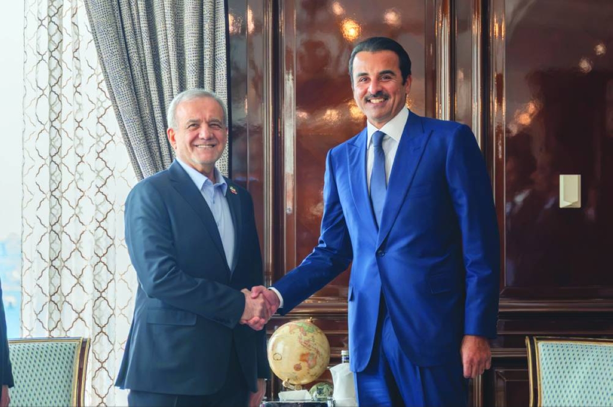 HH the Amir meets Iranian president