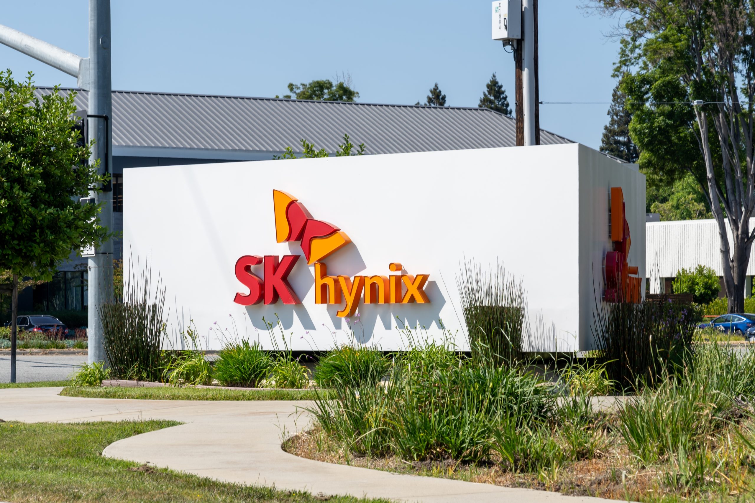 SK hynix plans $75b shareholder returns after record profit