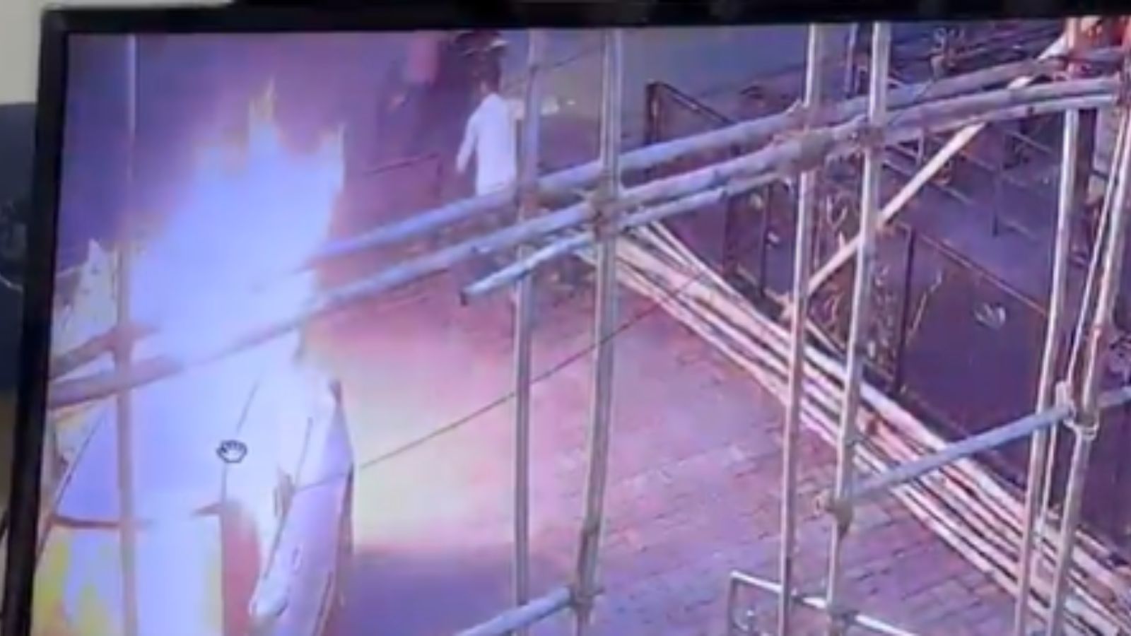 Video: Parked car set ablaze in Varanasi after cafe owner ‘refused to serve noodles’
