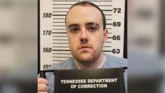 Manhunt under way for Tennessee killer who escaped prison through a fence