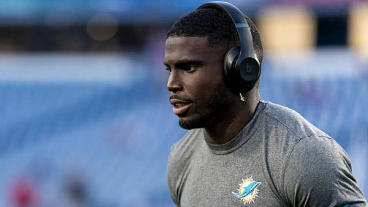 Tyreek Hill to Chiefs? Trade rumors grow ahead of NFL deadline