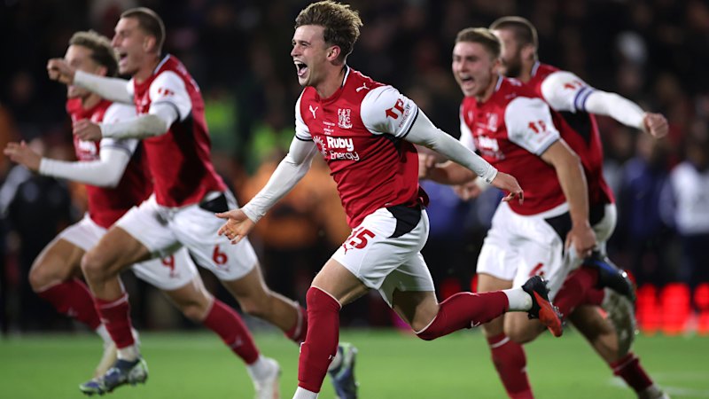 Arsenal knocked out by Fleetwood in one of the biggest shocks in League Cup history
