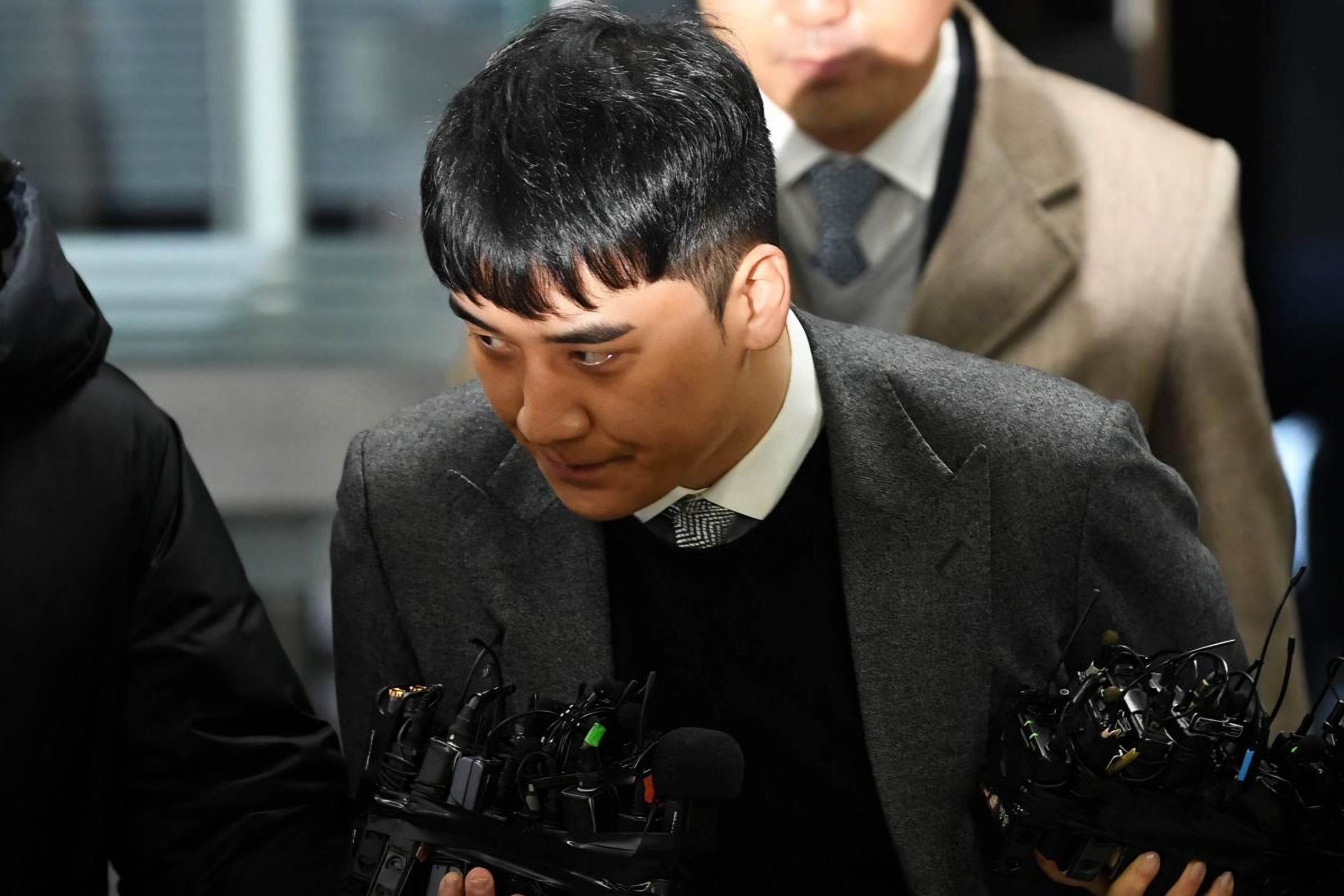 Seungri already married to pregnant girlfriend: report