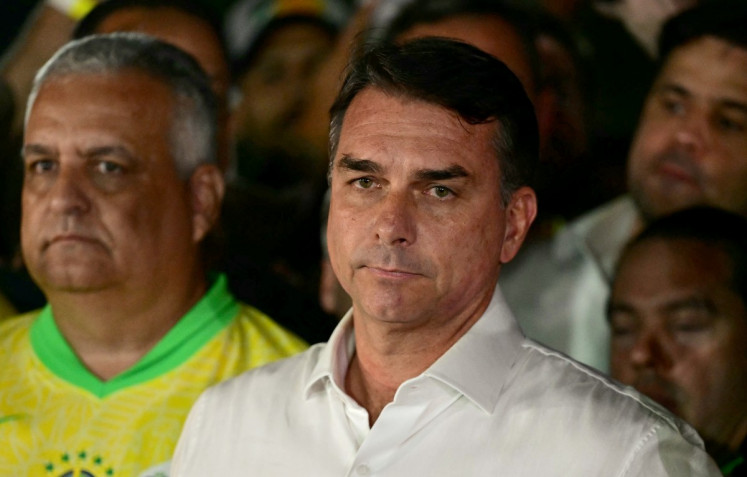 US to grant Flavio Bolsonaro visa as he flees Brazil after election loss