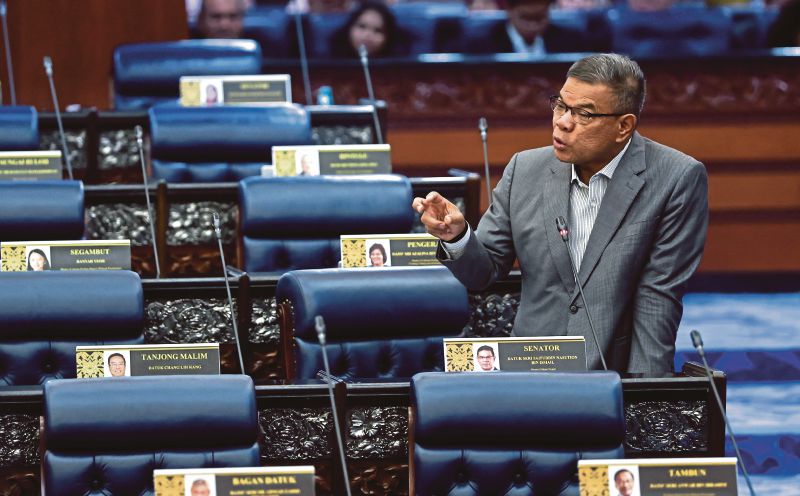 Saifuddin: House arrest Bill for remand prisoners in final review stage