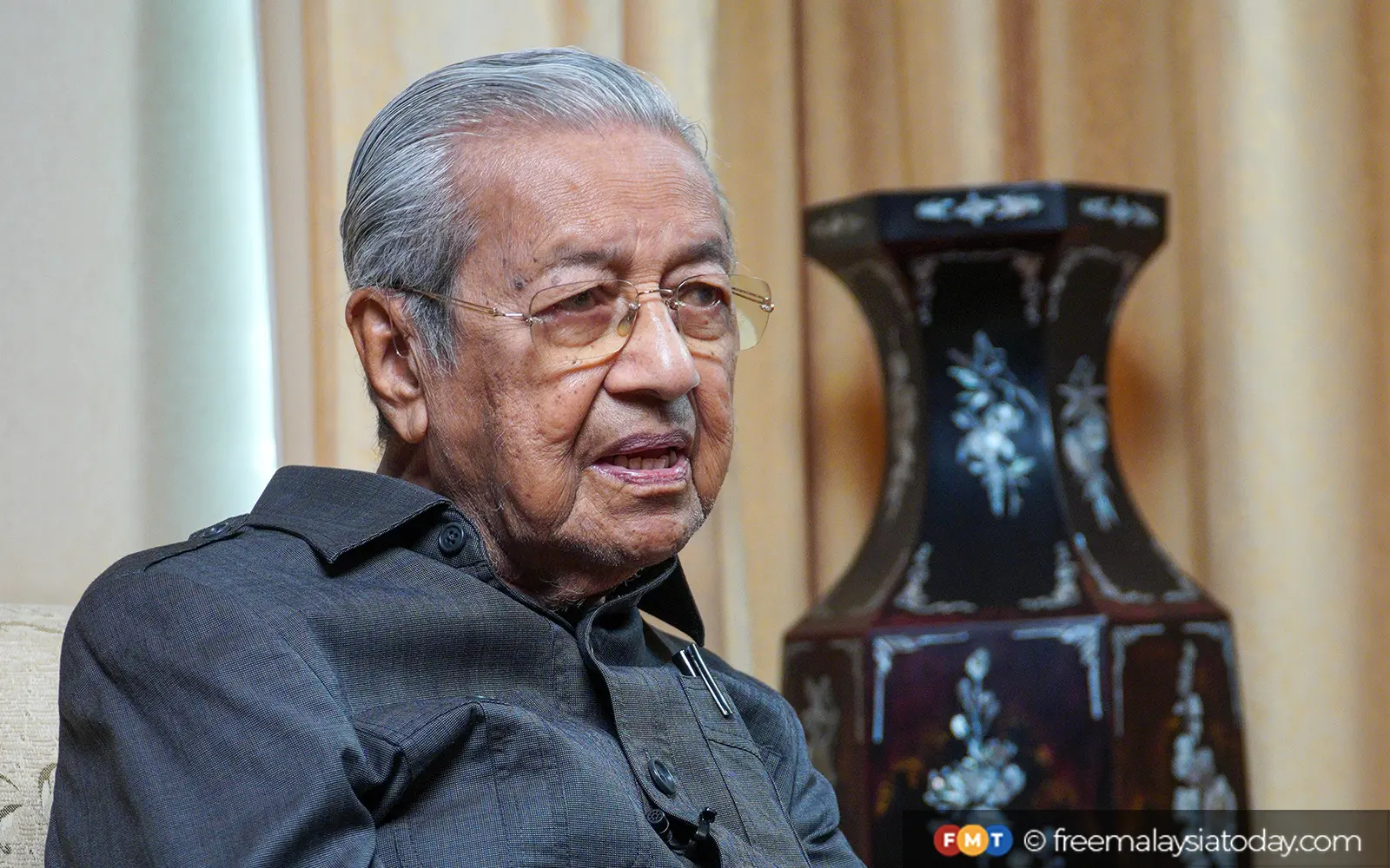 Kemuka keterangan baharu, mahkamah tangguh rayuan RCI Batu Puteh Dr M