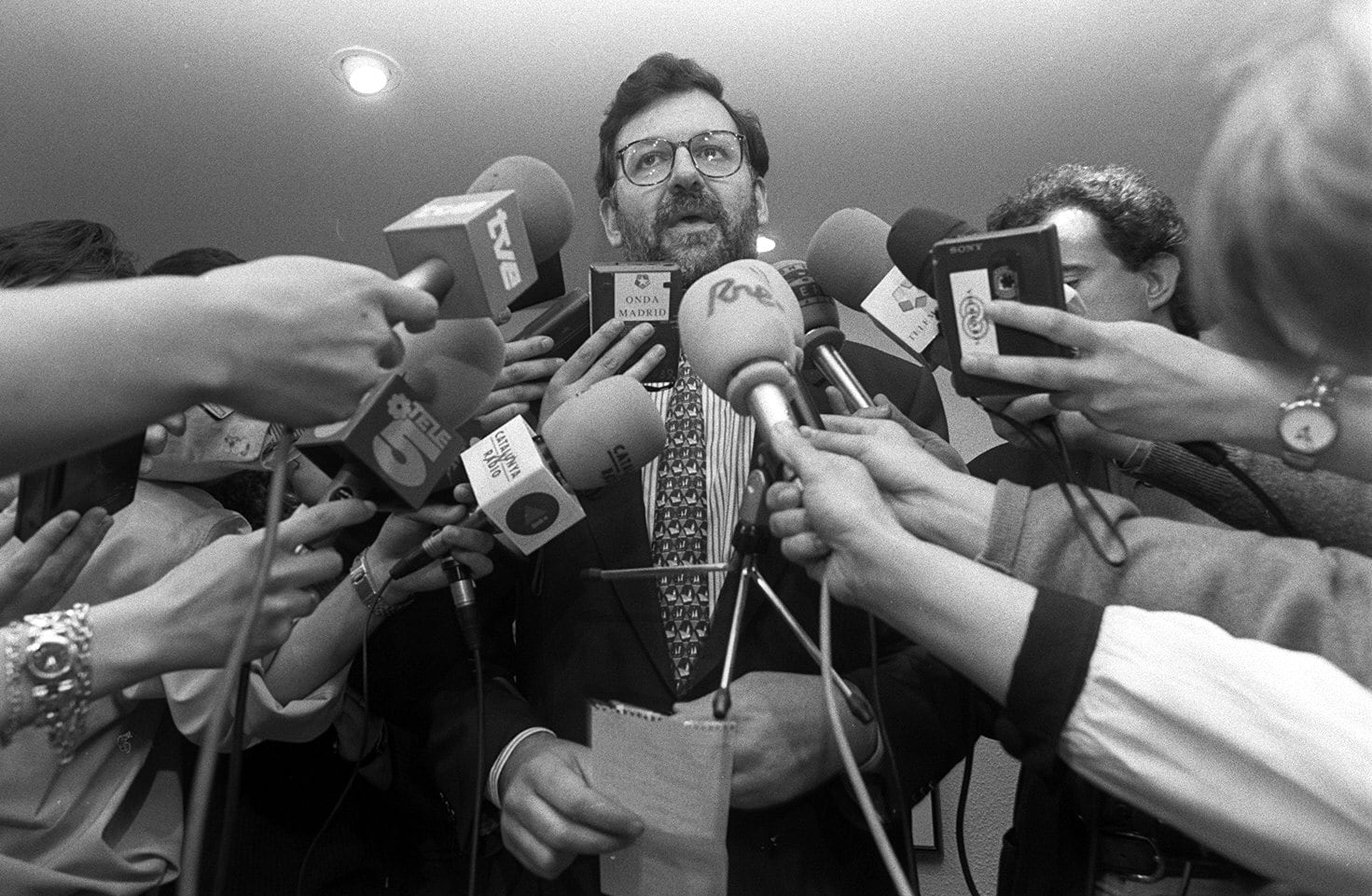 If Rajoy lifted his head