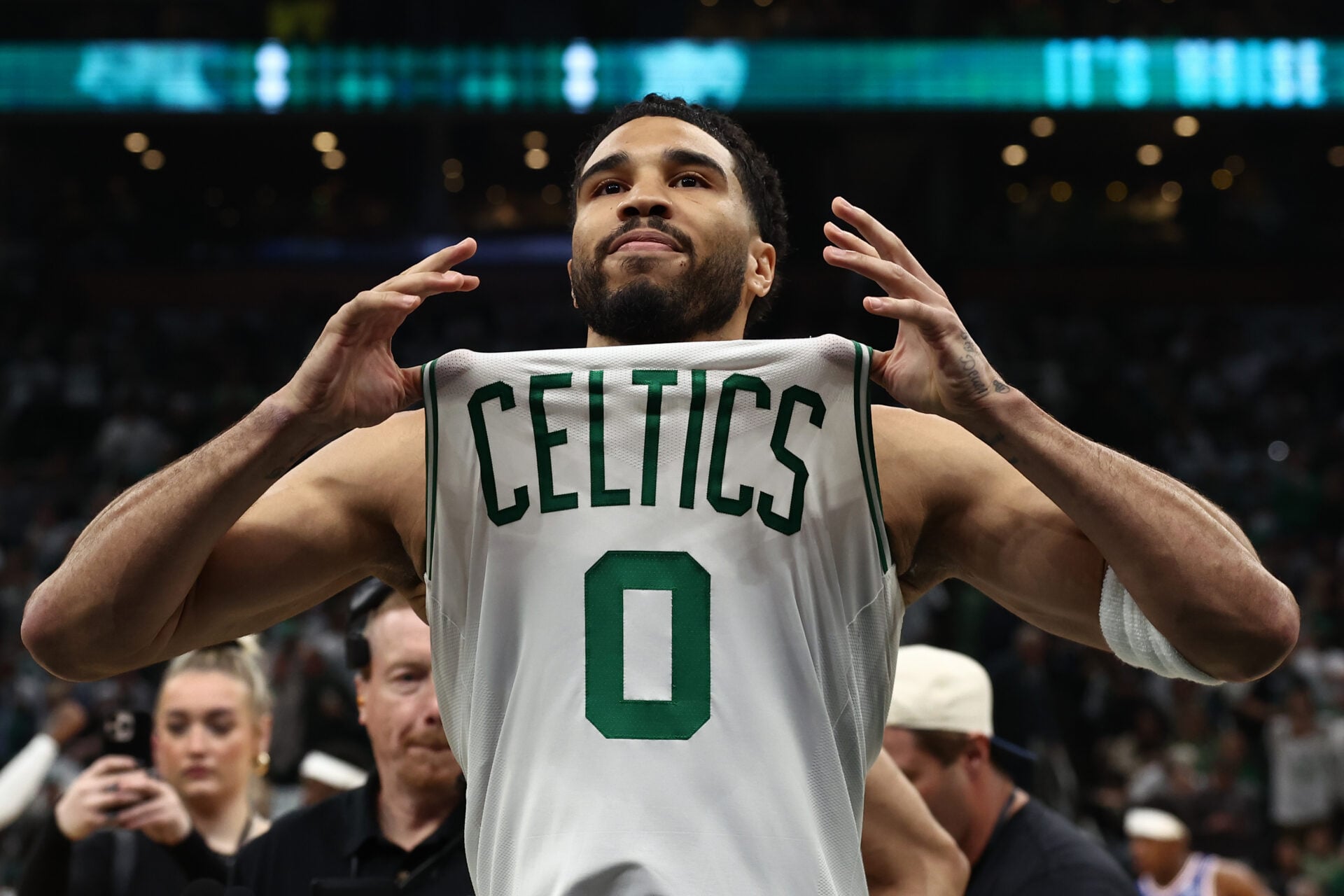 Jayson Tatum sends NBA warning after game-winning buzzer beater in Celtics win