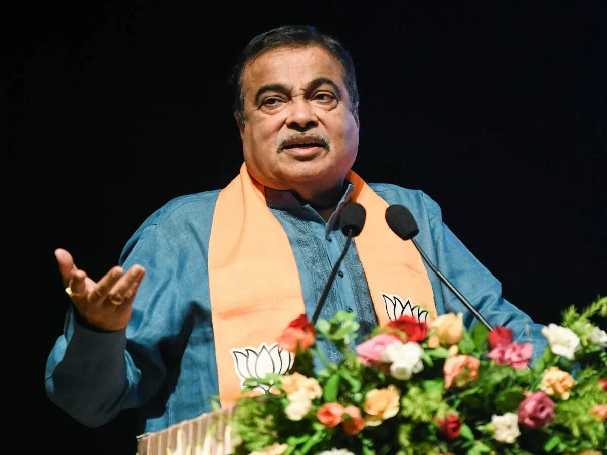 Online posts against Nitin Gadkari 'vile, obscene and abusive', says Mumbai HC; orders takedown