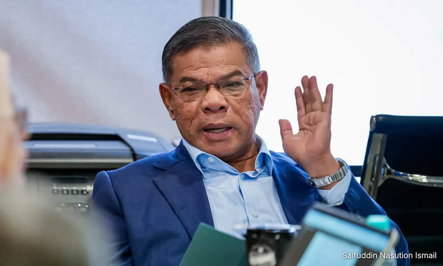 Refugees registered under govt programme to get conditional job access: Saifuddin