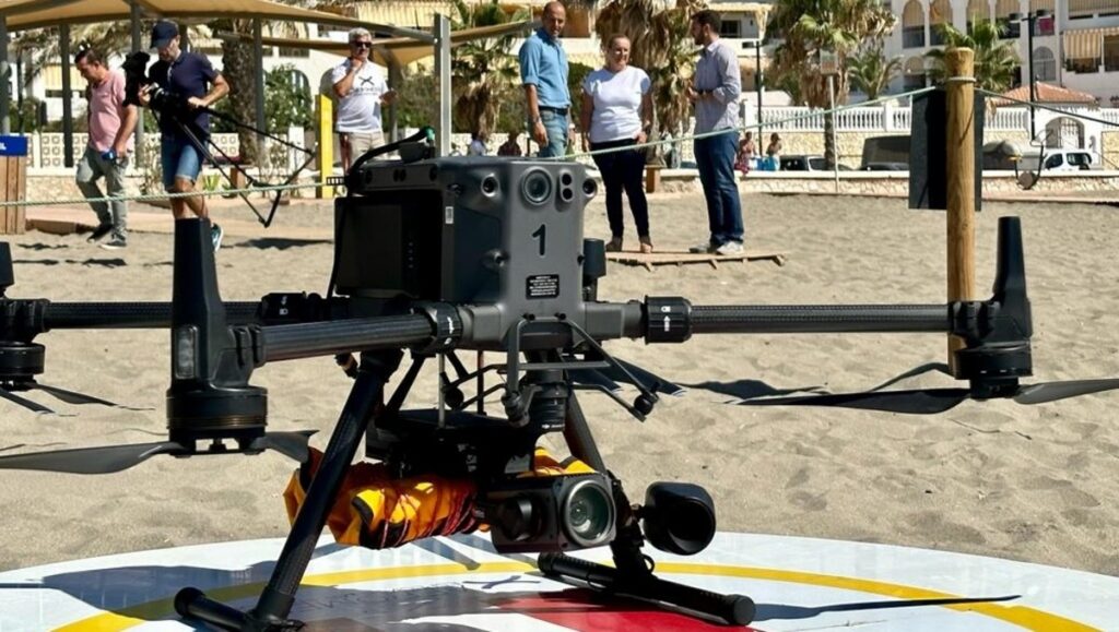 Nine lives saved from above, eyes in the sky are keeping Fuengirola’s swimmers safe