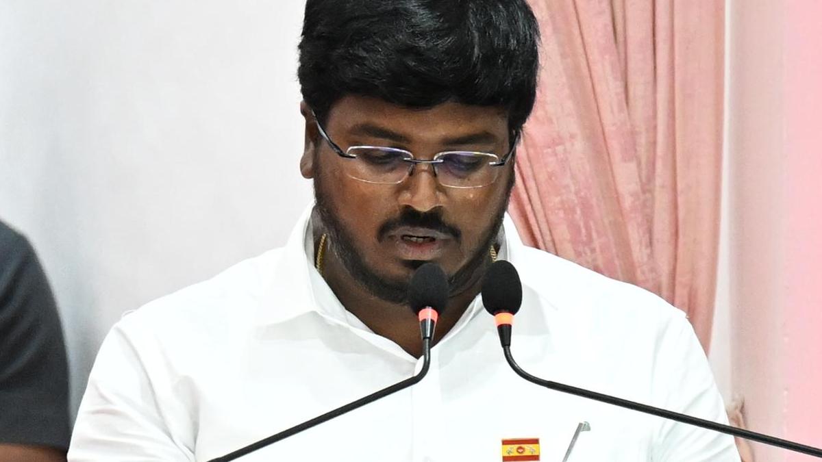 Tamil Nadu Environment Minister’s remark on soap, shampoo use causing Noyyal River foaming draws ire