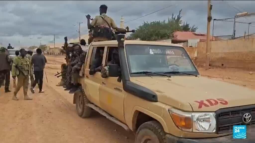 Somali army repels troups loyal to ousted leader and Islamist insurgents