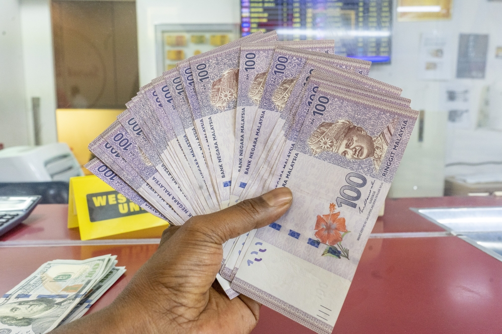 Ringgit ends higher against greenback on confidence in Malaysia’s fundamentals
