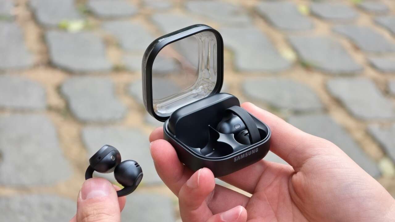 Samsung’s Galaxy Buds On bring open-ear listening to Galaxy phones
