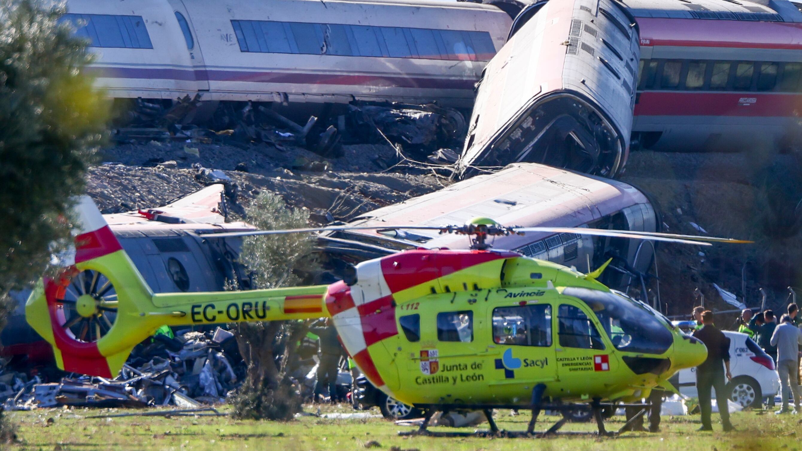 ‘I was thrown into the luggage. Everything is destroyed’: Survivors speak about the Toledo crash in Spain