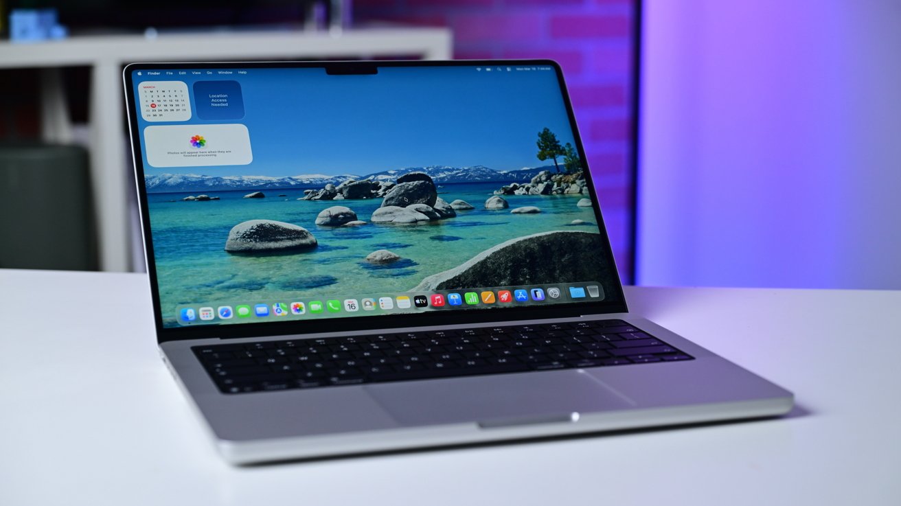Hinge, dual-layer OLED expectations continue ahead of new MacBook Pro launch