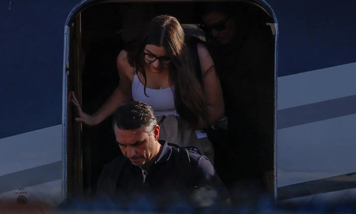 Flavio Bolsonaro lands in Miami with his family after Trump offers Brazil exit
