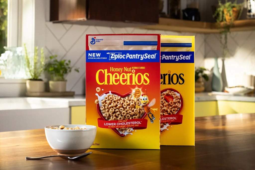 Cheerios is now rolling out resealable bags in its cereal boxes