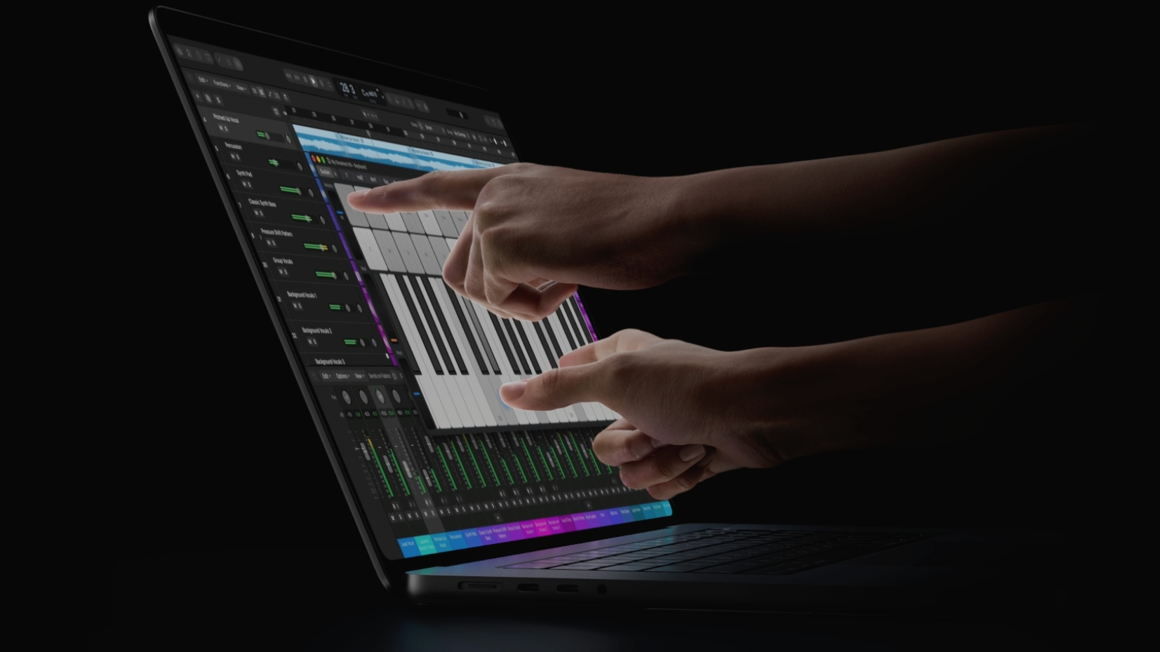 Apple Executives Explain Why the MacBook Pro Finally Has a Touch Screen
