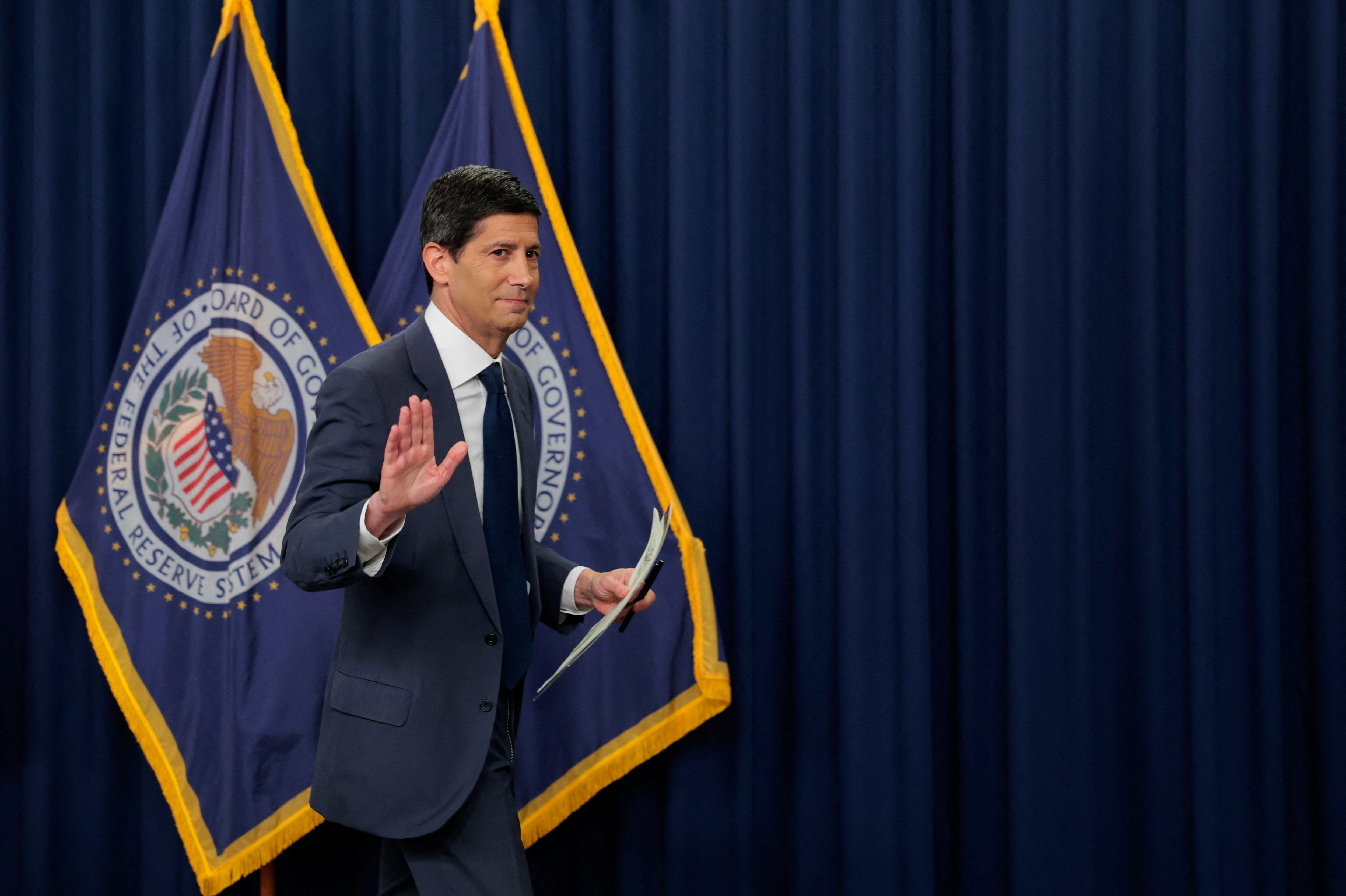 Fed holds rates steady despite dissents
