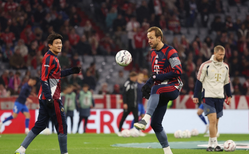 Kane watches as Bayern cruise into German Cup last 16