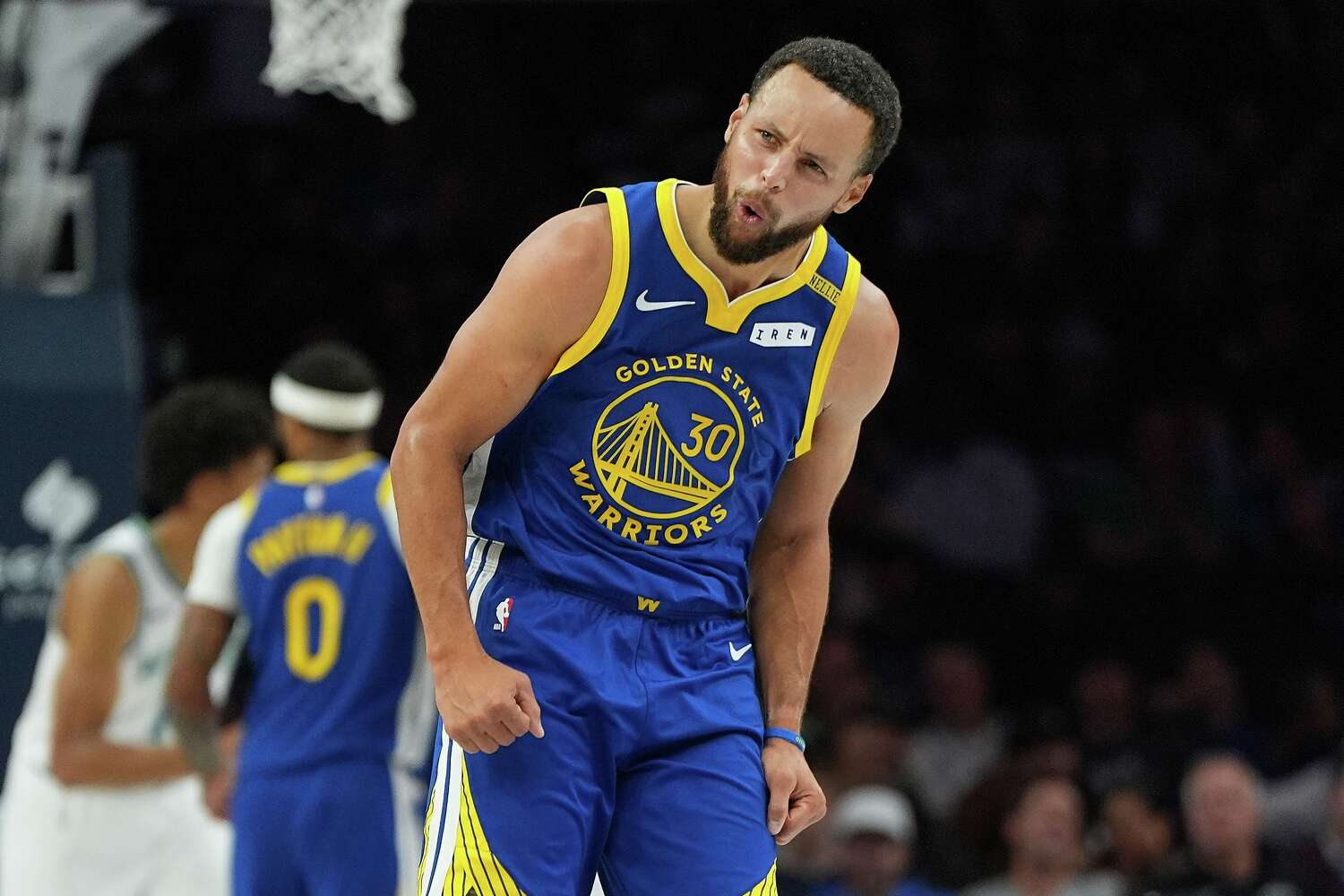 Warriors outlast Timberwolves in Minnesota behind Steph Curry's 44 points