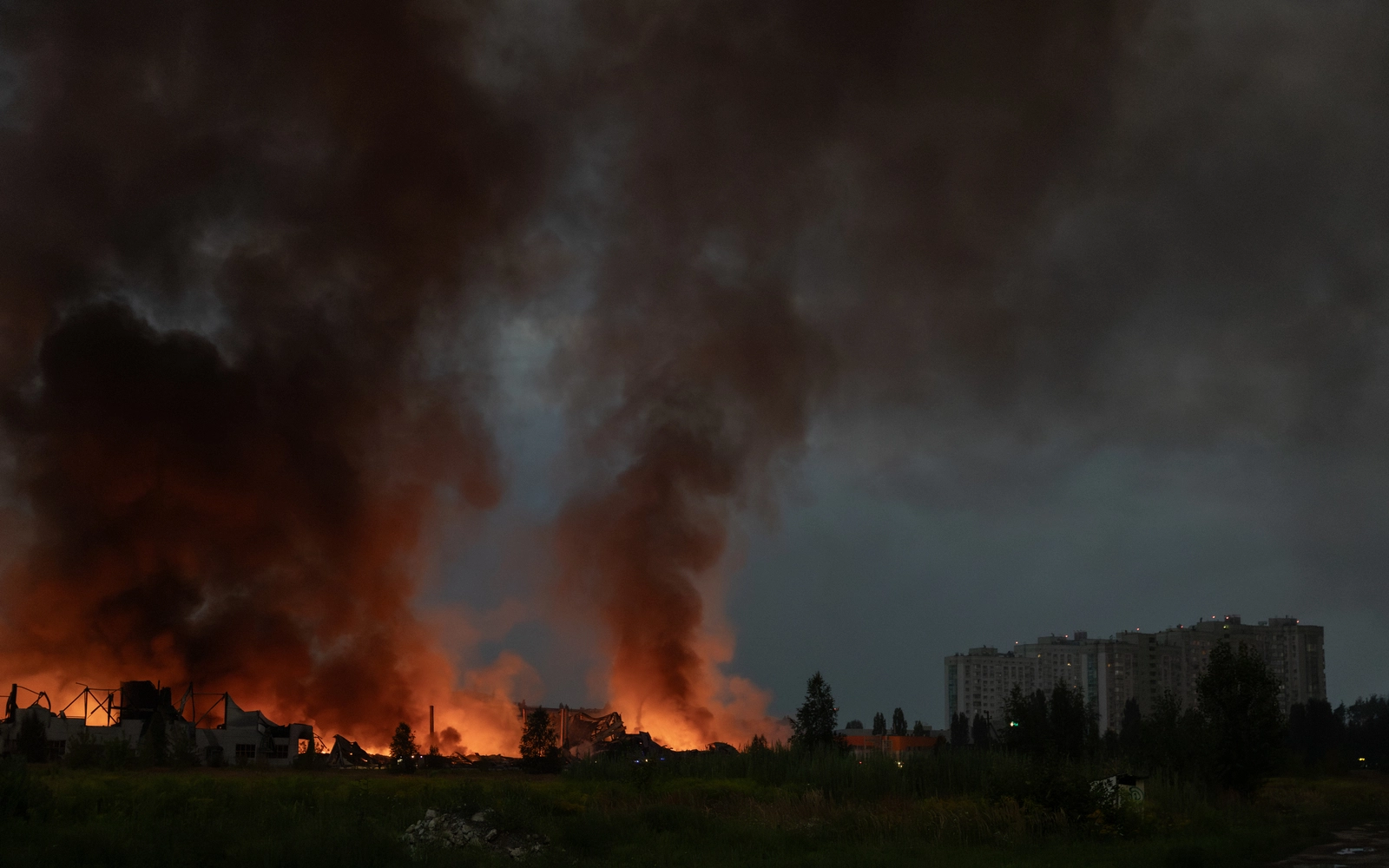 Russia kills 17 in ballistic missile strike on Ukraine, destroys warehouses