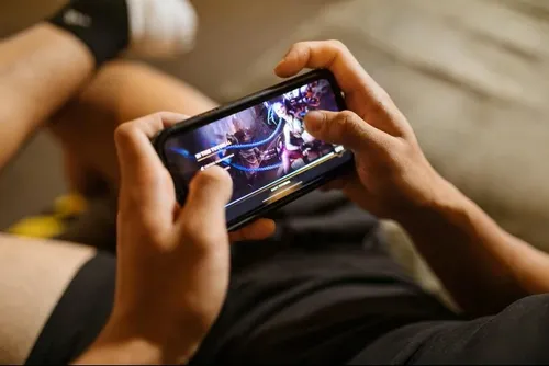 The mobile shift reshaping digital entertainment in South Africa