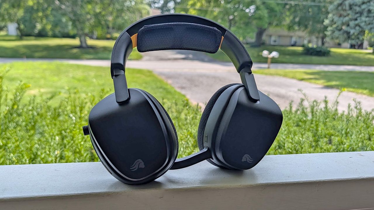 Glorious Wireless InfinitePlay Gaming Headset Review