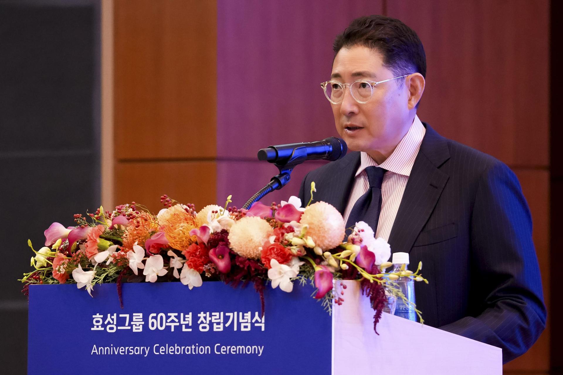Hyosung chairman calls for work culture overhaul on 60th anniversary