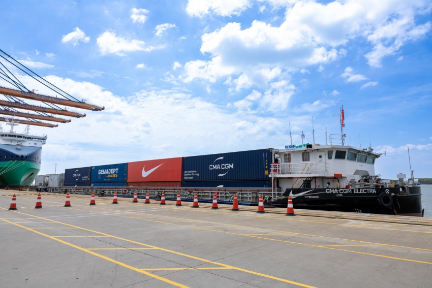 First zero direct emission electric barge operates in Vietnam
