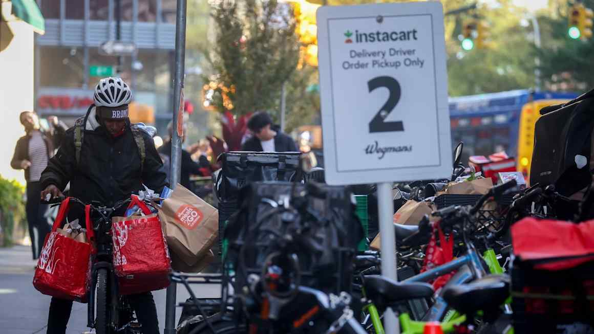DoorDash to acquire Instacart for $17bn