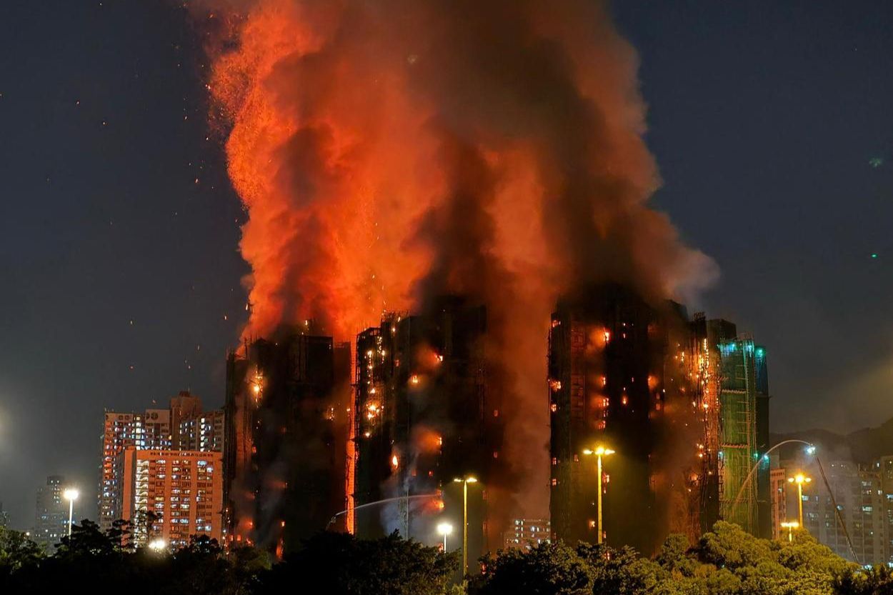 Hong Kong leader apologises for deadly fire