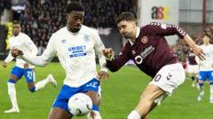 McInnes defends Fernandez before League Cup semi