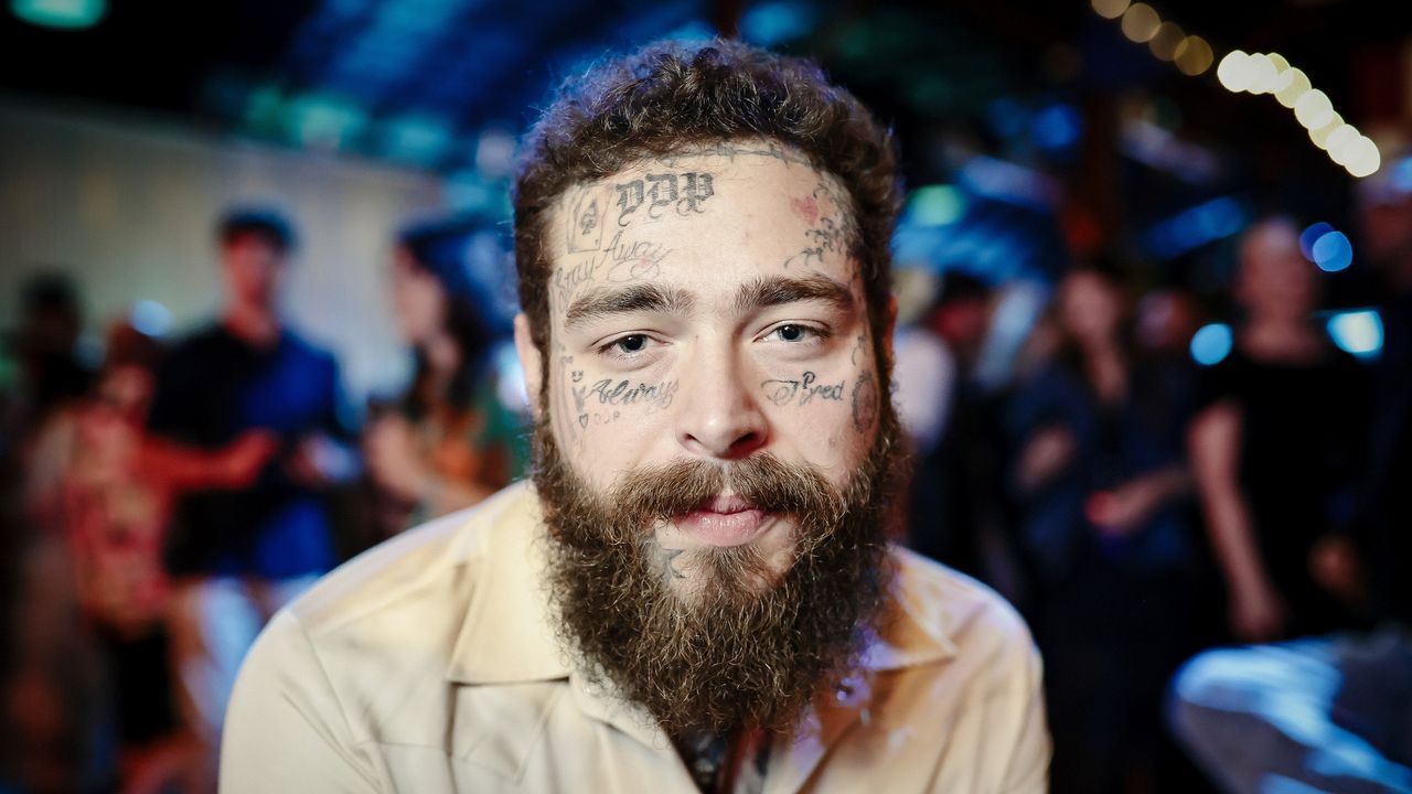 Post Malone breaks into his $2 million The One Ring, stressing out a whole room of Magic: The Gathering players: 'our insurance doesn't cover that card'