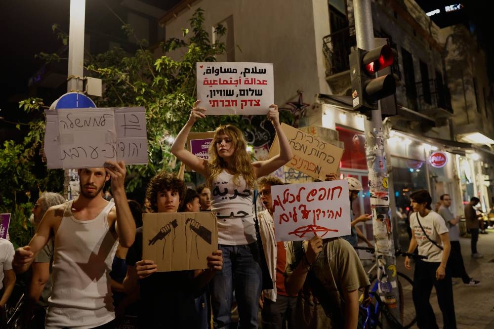 Opposition meets to explore coalition after Israel election