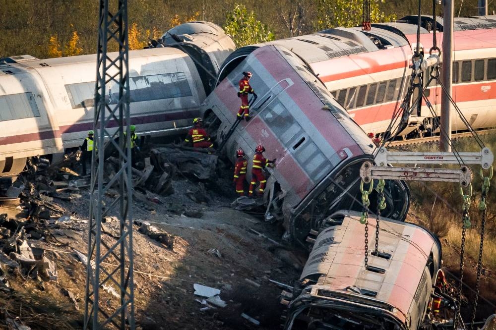 Pressure mounts over deadly Spain train crash as drivers strike