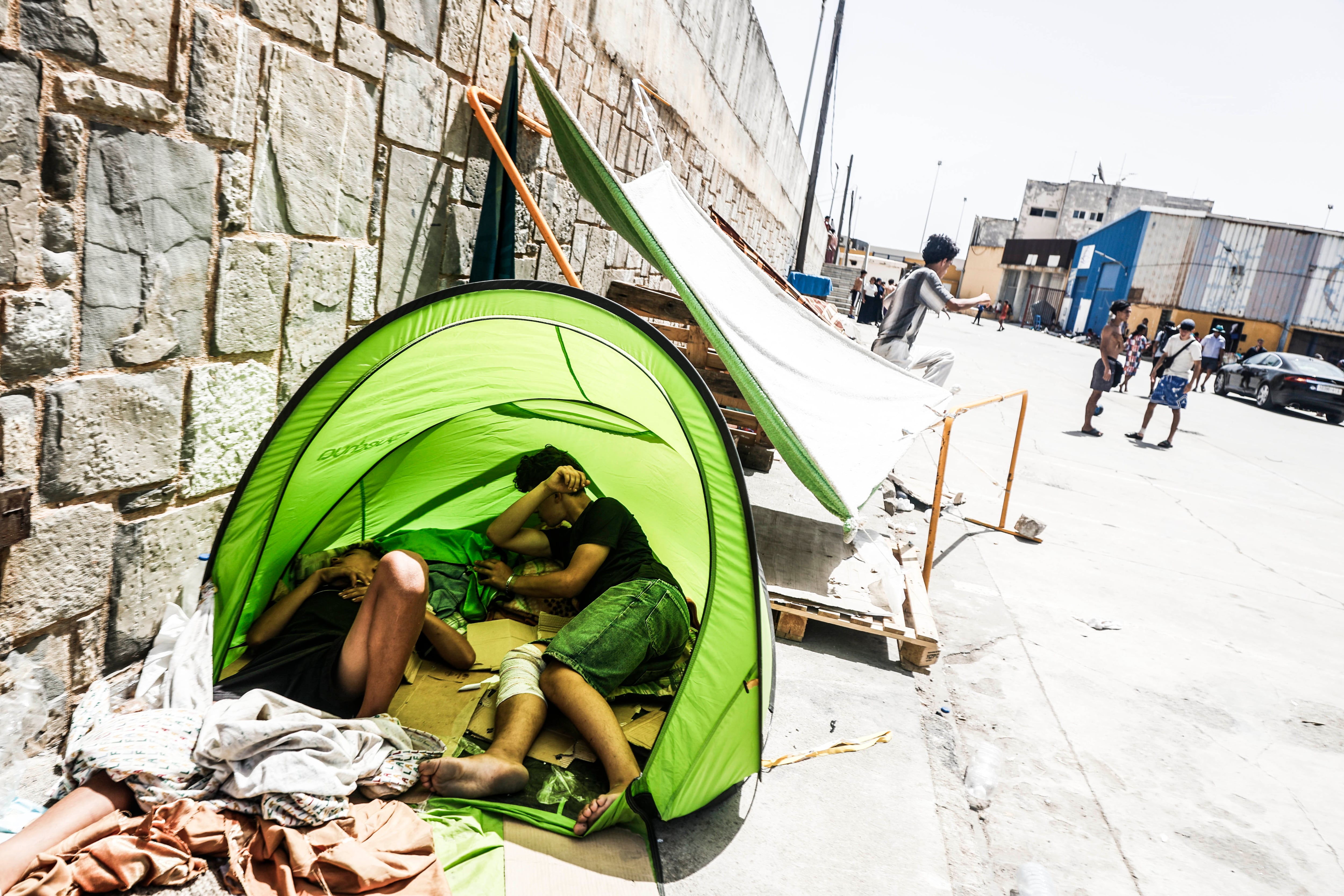 Breaking news on the entry of immigrants to Ceuta, live | The Court asks the Civil Guard to clarify whether it received any alerts about the massive entry