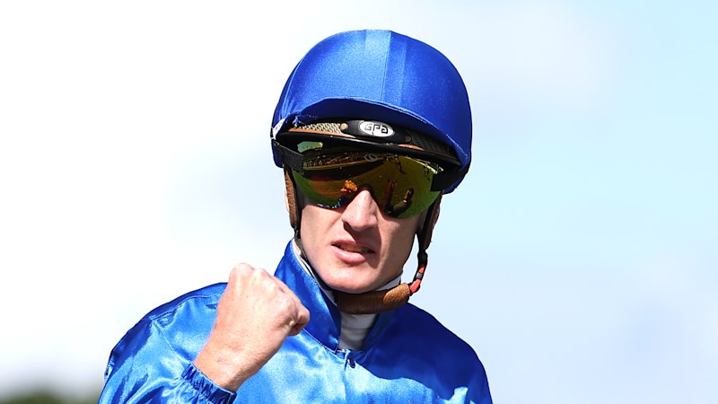 Waiting game pays off for Schofield as he stalks another windfall
