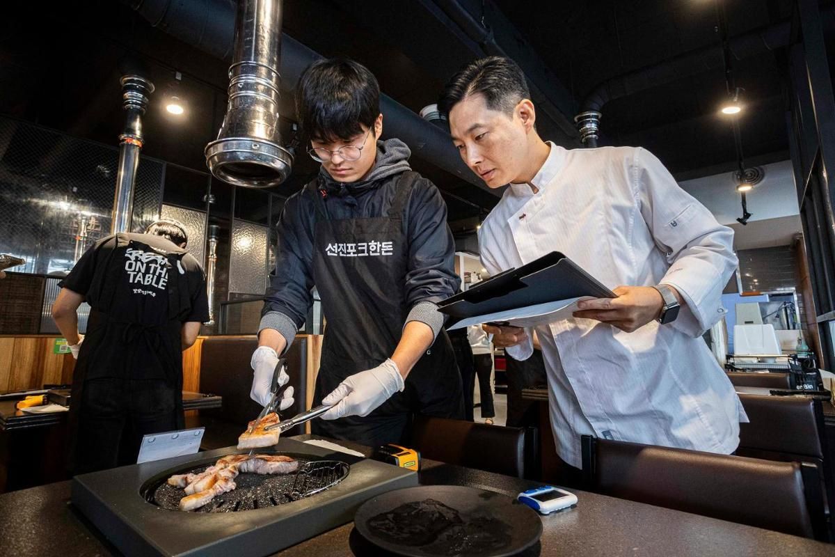 Think flipping meat twice makes it juicier? Korean pork expert says the opposite