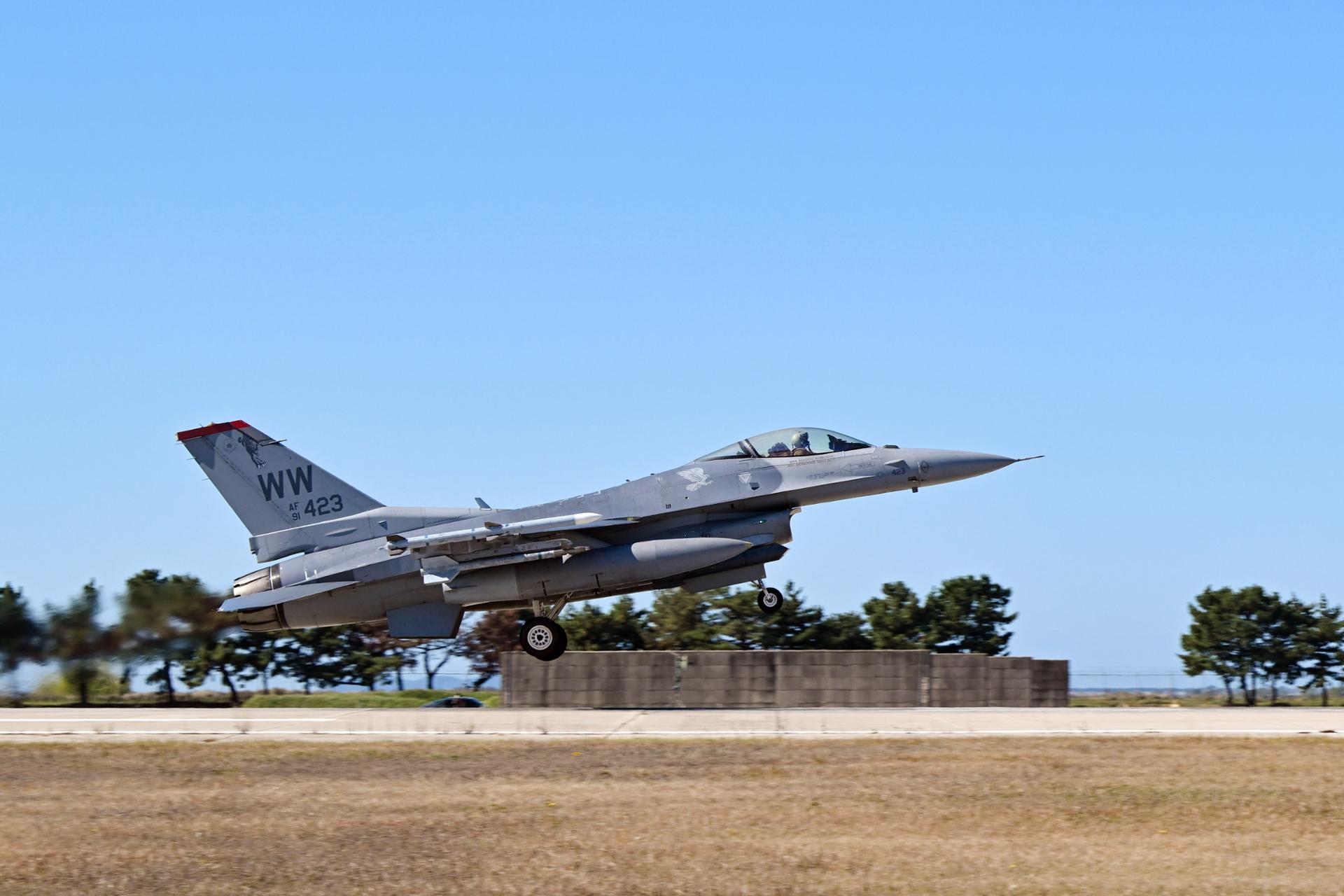 N. Korea slams S. Korea, US' Freedom Flag air drills, vows to deter with force