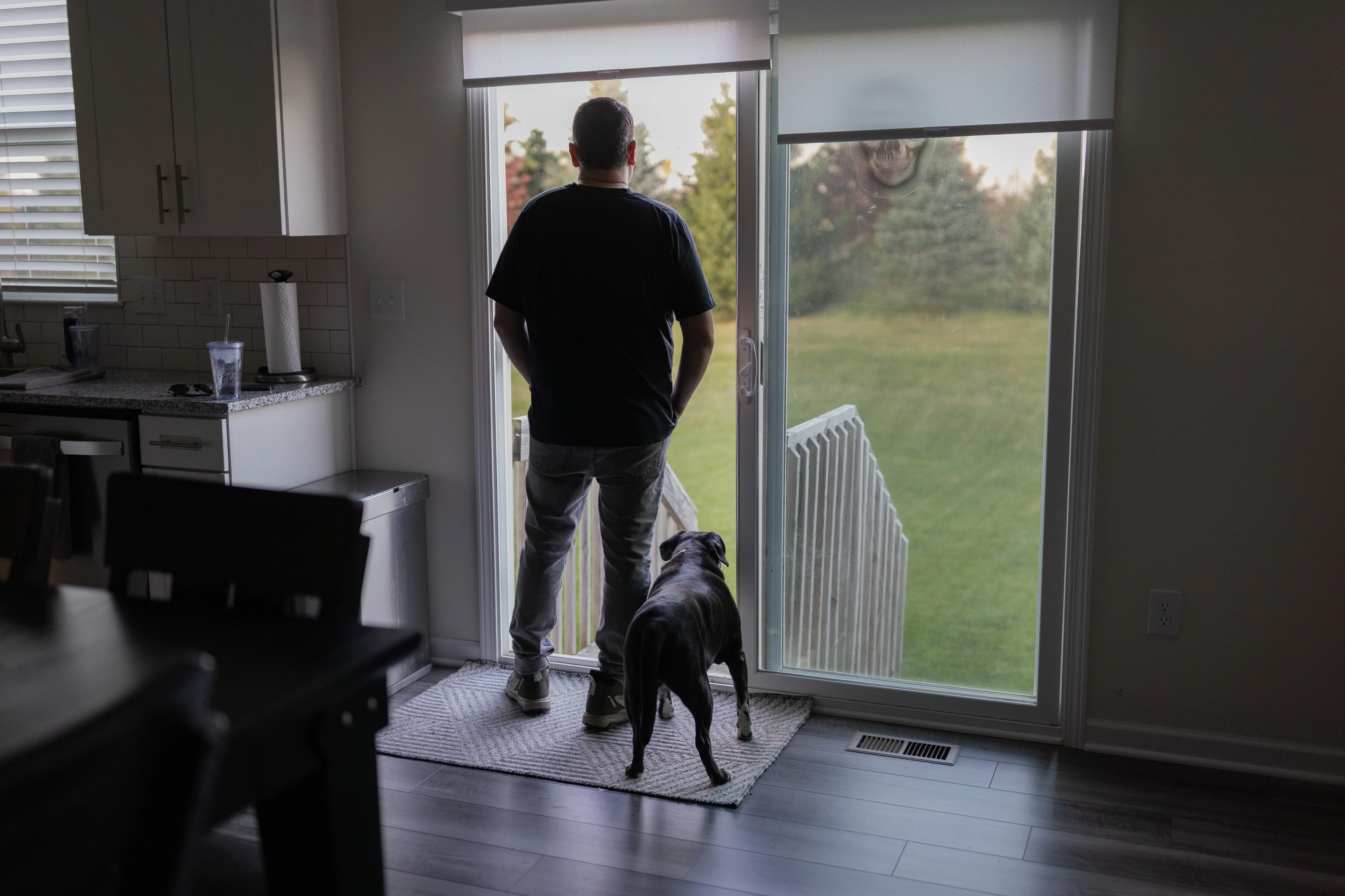 Trump's VA killed a home loan program. Thousands of veterans are paying the price