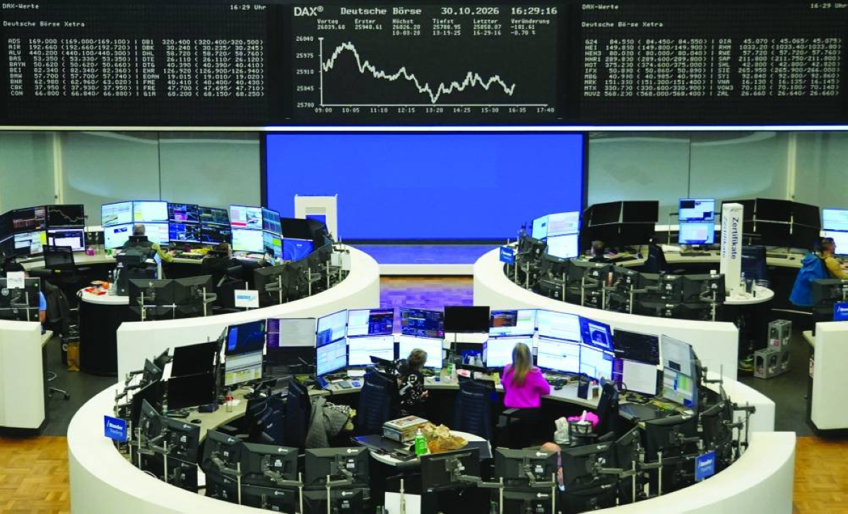 European shares stumble on AI worries