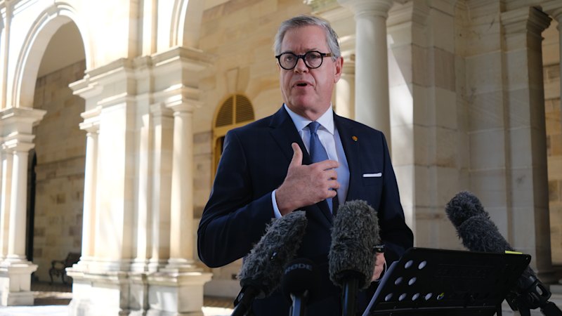 Family wants apology over health minister’s handling of media complaint