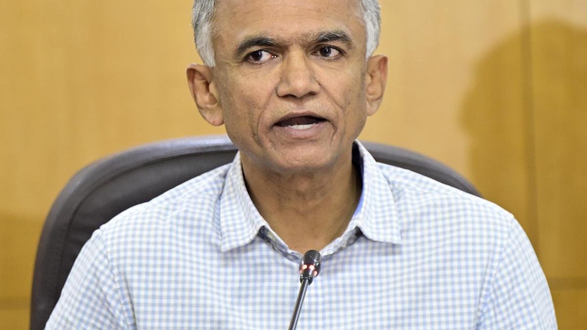Bengaluru needs long-term master plan for water, roads and sewerage: KBG