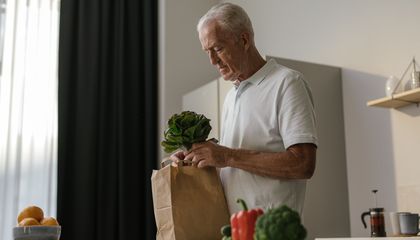 Avoiding These Three Vascular Health Risk Factors in Midlife Can Help You Delay Dementia for About 13 Years, Study Suggests